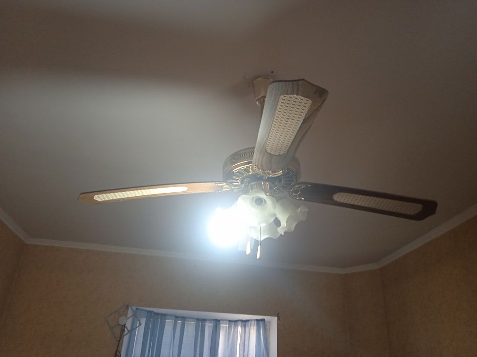 Люстра вентрлаятрли