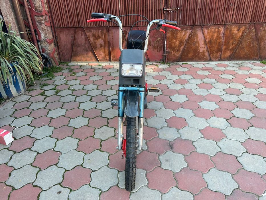 Moped Piaggio Bravo 49cc model sport