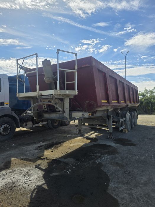 Semiremorca Schmitz 3 axe