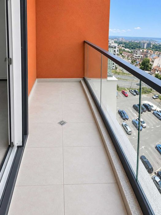 Дава се под наем Тристаен апартамент в Варна, Младост 2 - 118 кв.м за 279000 € - Снимка #3