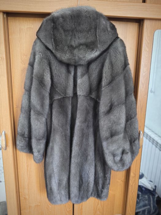 Шуба норковая продам