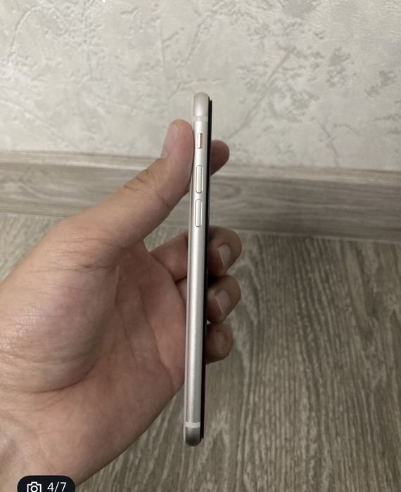 Продам айфон se 2022