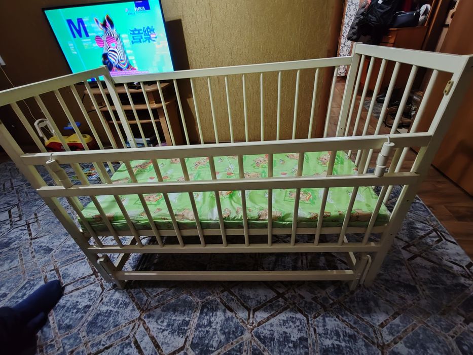 Кровать - маятник