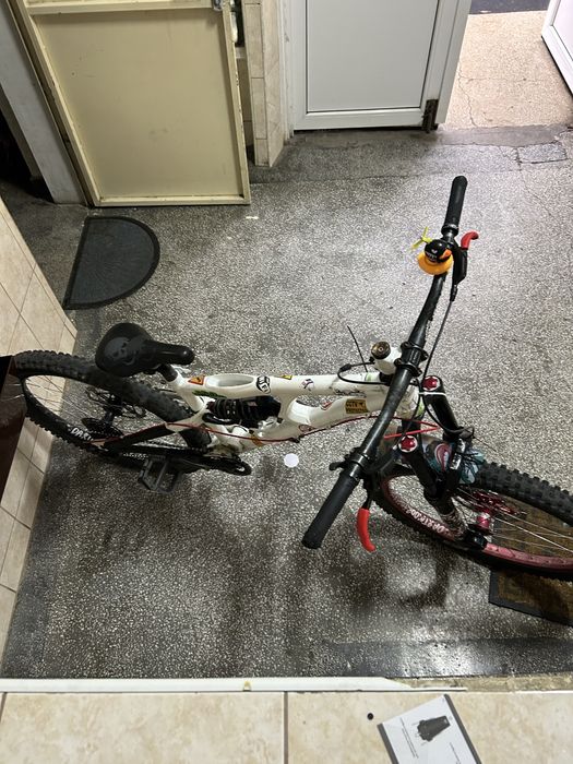 bicicleta full suspension