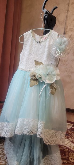 Нарядные платья для девочек 4-6 лет