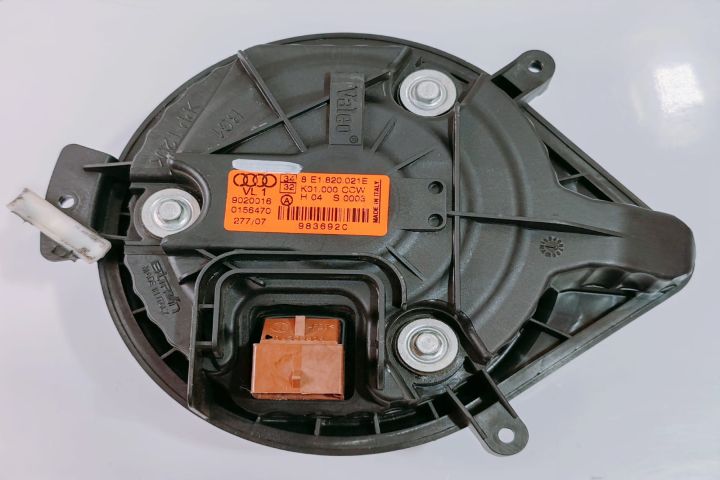 Ventilator  Habitaclu  8E1820021E Audi A4 B6 seria