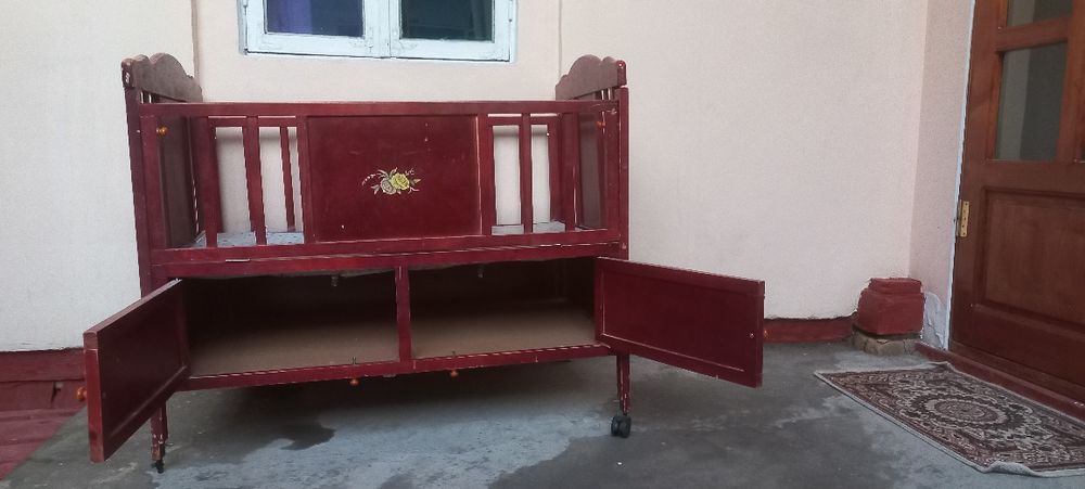 Продаётся кровать