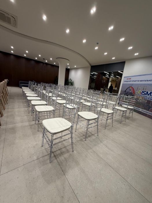 Аренда столов и стульев