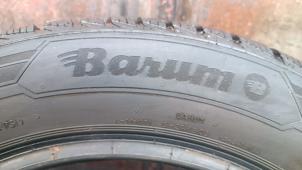 205/55/16 Barum .