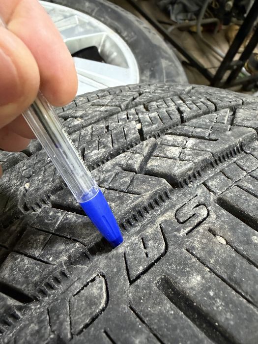 Два броя все-сезонни гуми Continental 255/55R/18