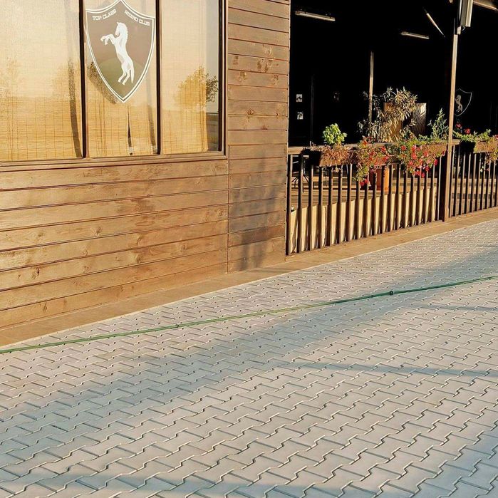 Fabrica - Pavaje pavele antiderapante producem model bumerang