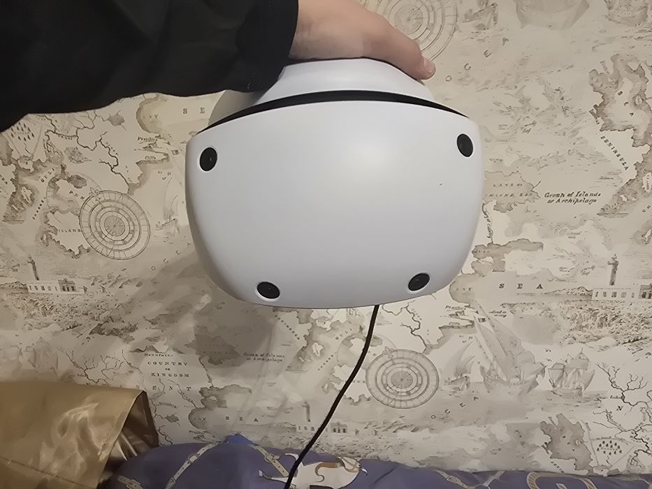 Playstation vr2 отличное состояние, без пленки, с наушниками