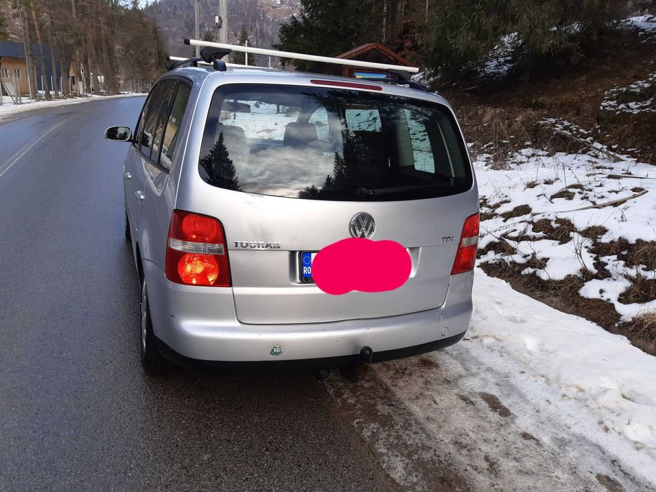 Vand Touran,2005,140 CP,stare f. bună