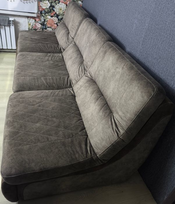 Продам новый диван