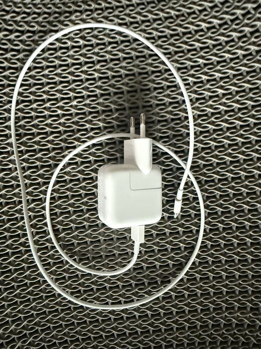 Оригинальный блок питания Apple iPad 10W — A1357
