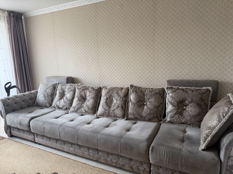 Диван в хорошем состянии