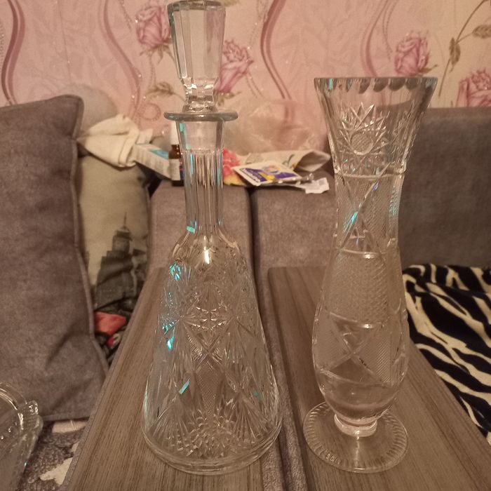 Продаю вазы хрустальные советские