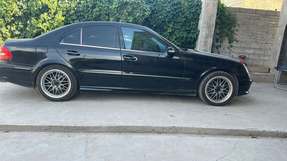 Мерседес W211-E320 AMG