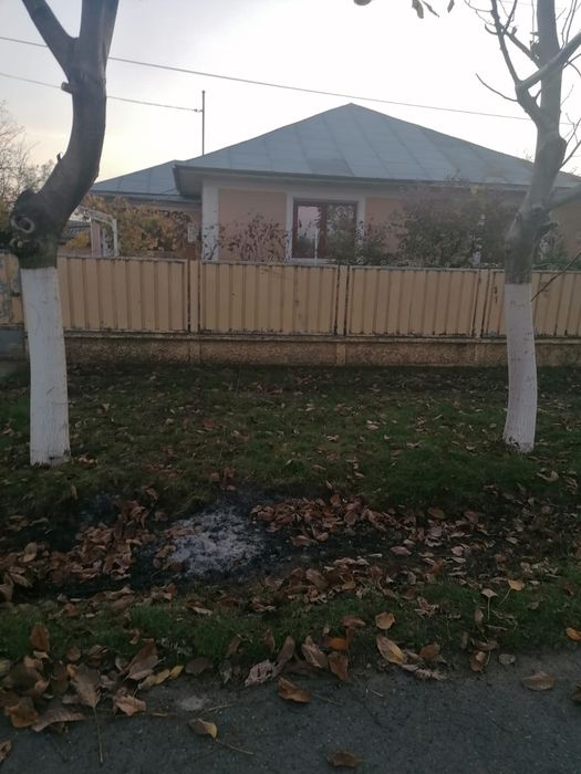 Casă plus Teren zonă stradală