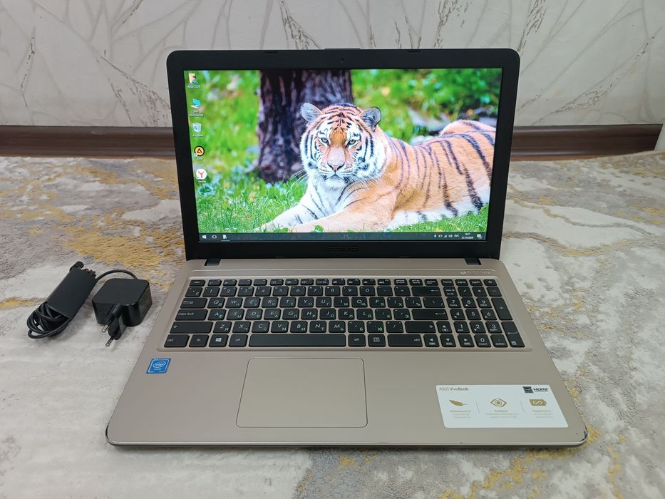 Ноутбук ASUS Windows 10.