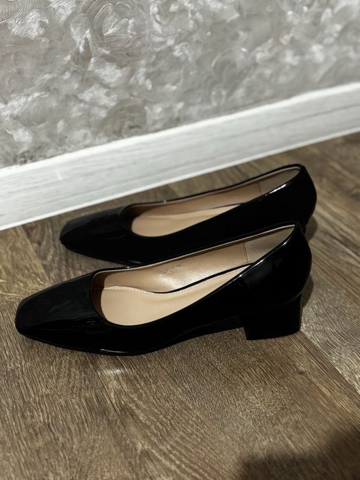 Туфли женские черные