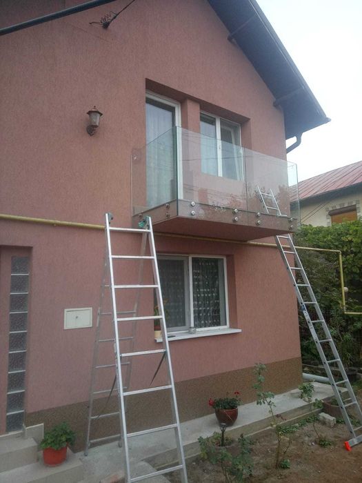 Balustrada din sticla  -Usi din sticla-Compartimentari cu Sticla