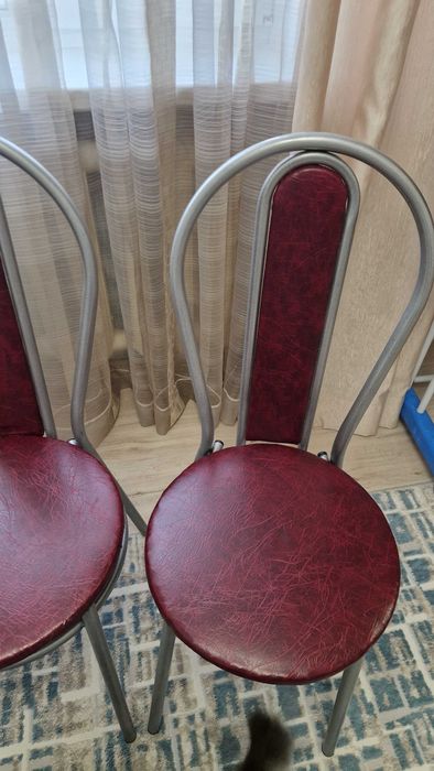 Кухонные стулья 3 штуки