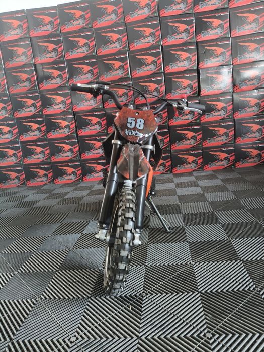 Motocross 49cc 2 timpi benzina amestecata cu ulei Nou