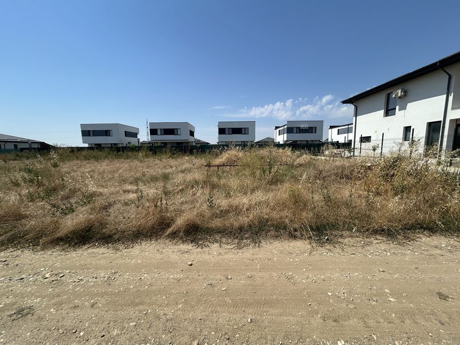 Teren comuna berceni mega parc 375mp