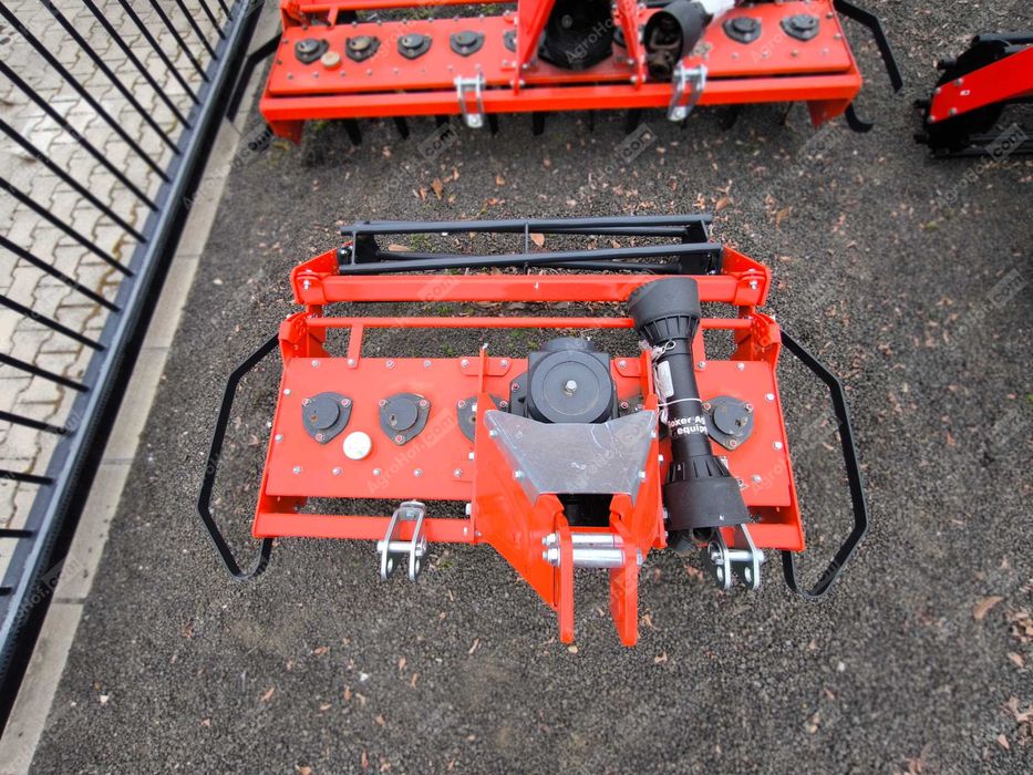 Grapă rotativă de 135 cm cardanică (20-35 CP) / Boxer PI 135 (demo)