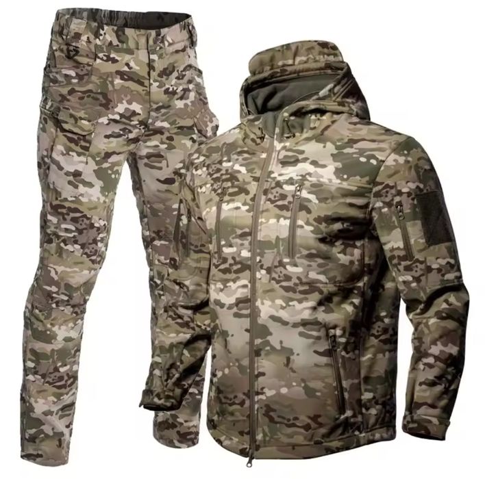 Costum armata /vanatoare/ pescuit/ outdoor