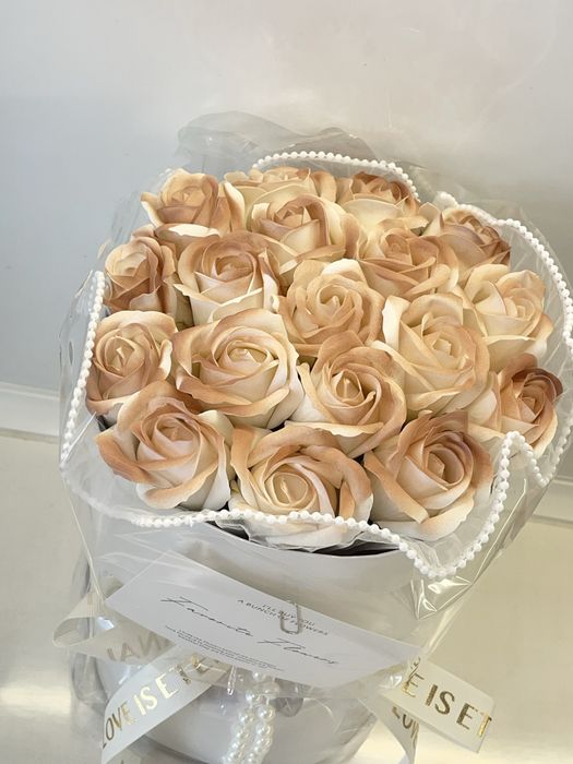 Вечен букет от рози