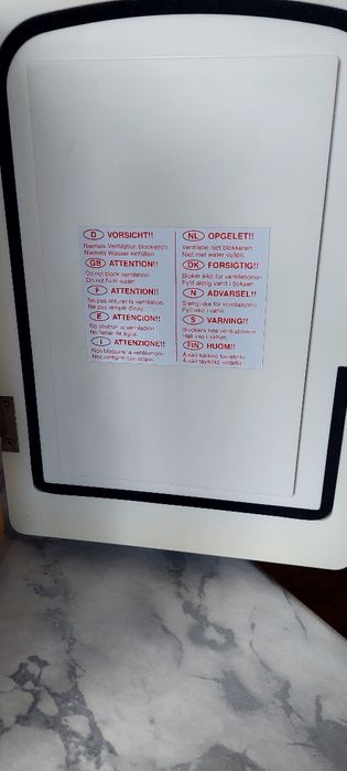 Minifrigider cosmetice 12v