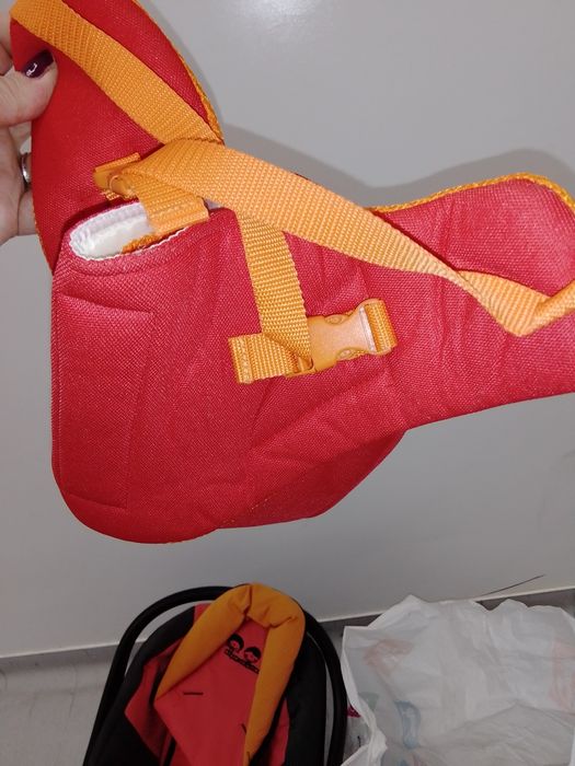 Столче за кола с подарък кенгуру