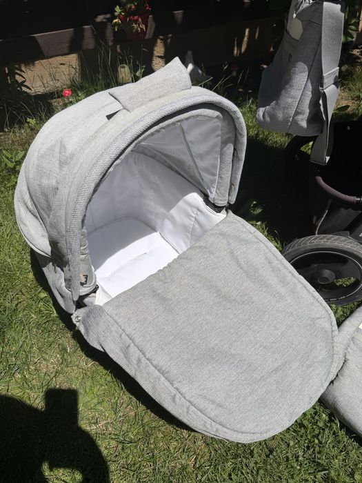 Продавам количка Peg Perego Book S 2в1 – кош за новородено + седалка