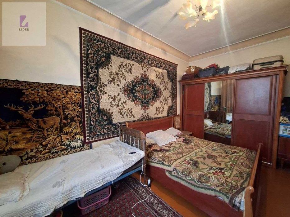 2х комнатная квартира на 2 этаже в кирпичном доме по ул.М.Улугбека