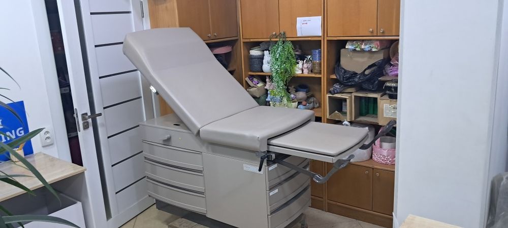 Гинекологическое / смотровое кресло Ritter Midmark 300 (США)