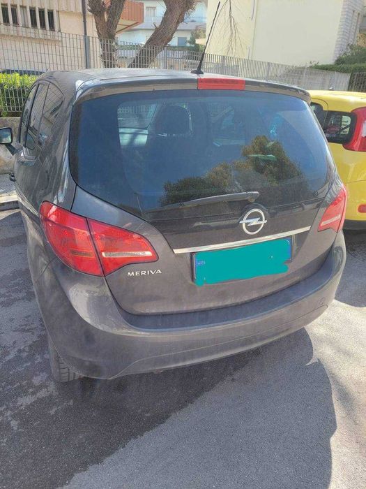 Opel Meriva НА ЧАСТИ