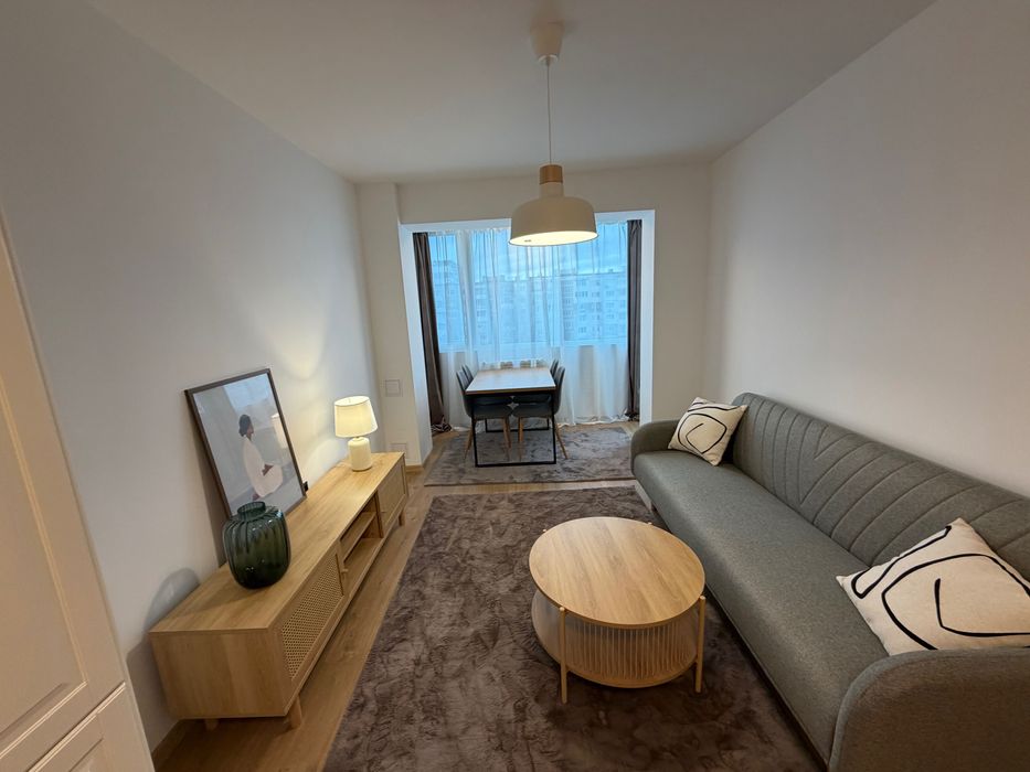 Светъл и просторен четиристаен апартамент в кв. Мусагеница