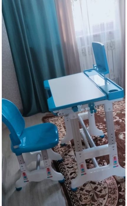 Продам растущая парта 30000 тг