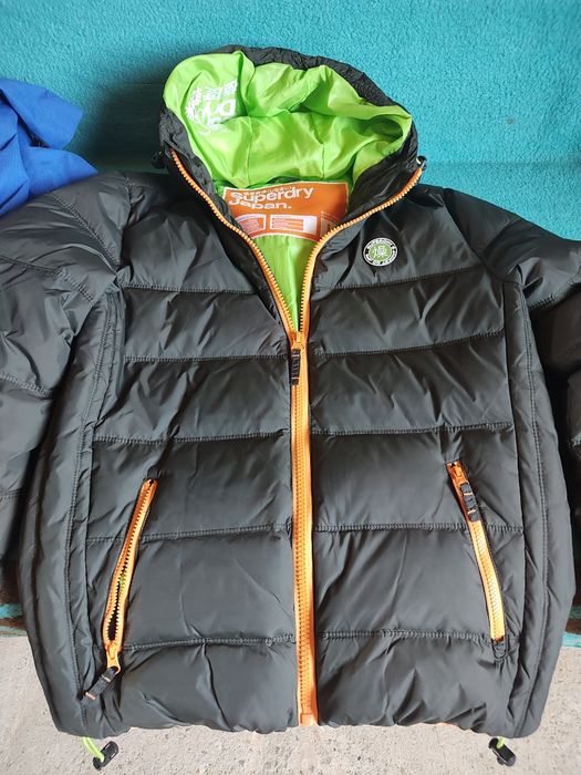 Vând geacă pentru femei