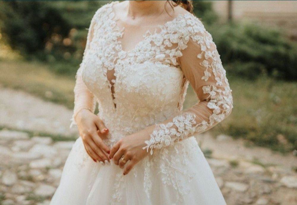 Rochie de mireasa + cadou