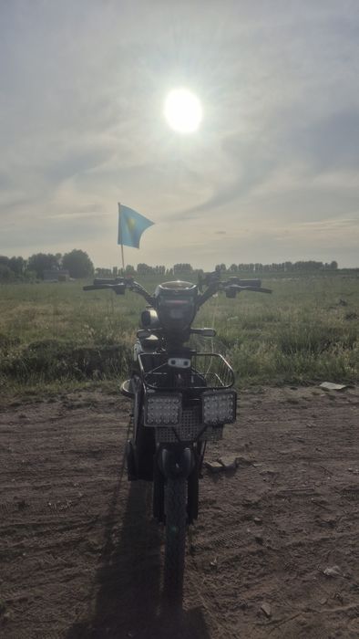 Электроскутер электросамокат