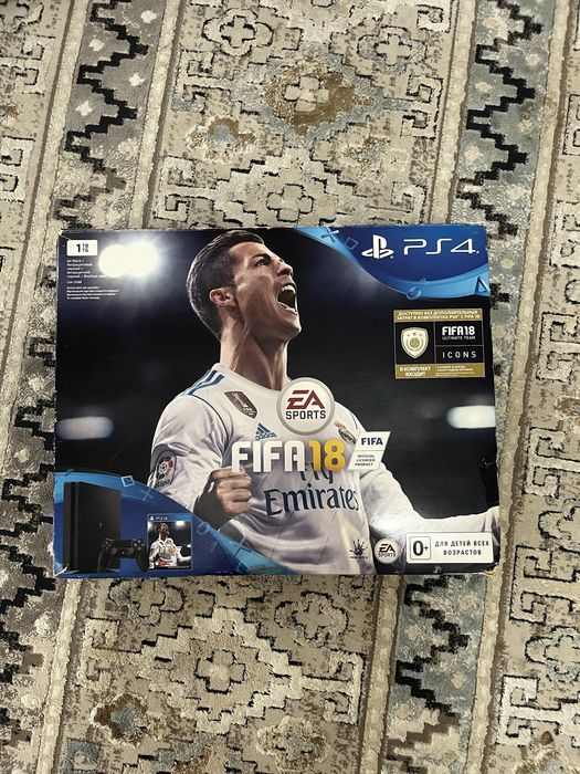 СРОЧНО продаю PS4 с VR