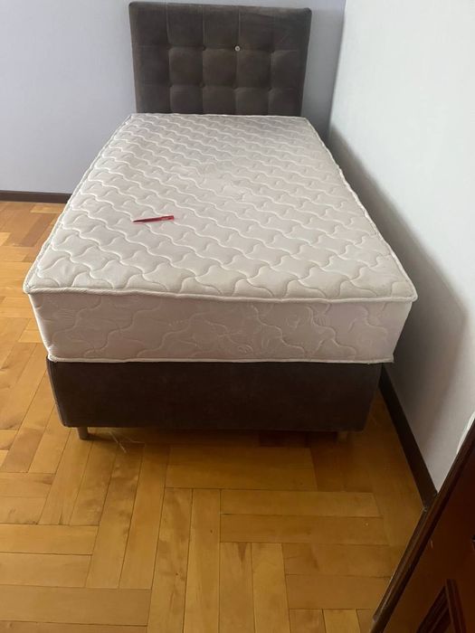 Продам односпальную кровать