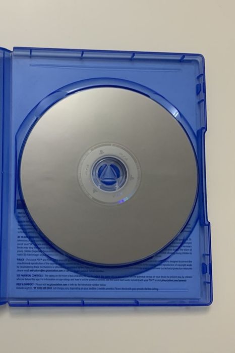 Продавам игра да Playstation 4