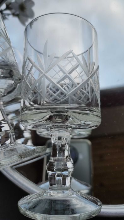 Сервиз от 6 бр.български кристални чаши за аперитив