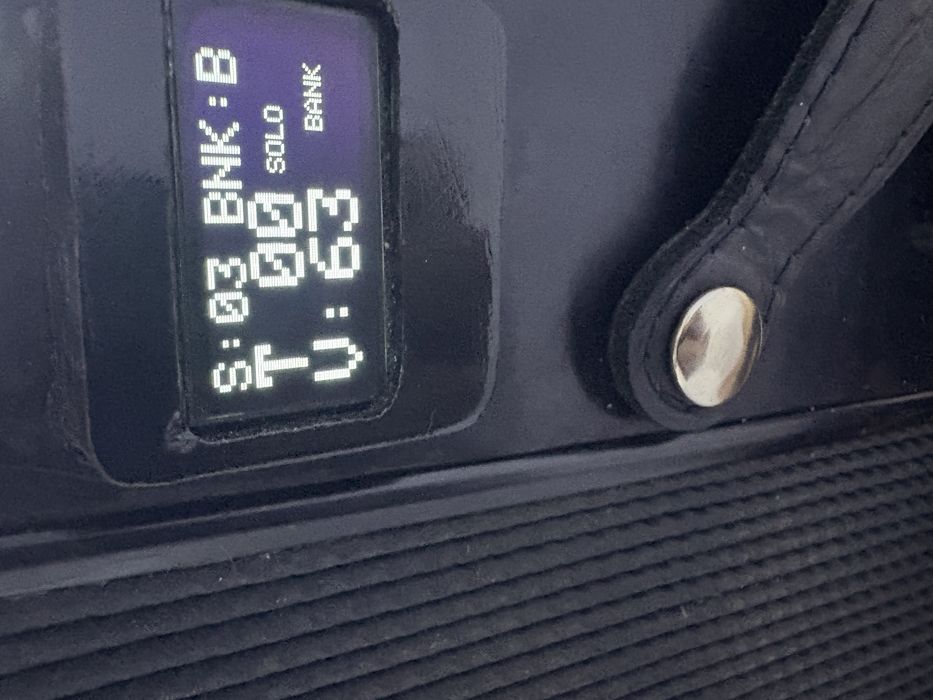 Acordeon cu sistem midi