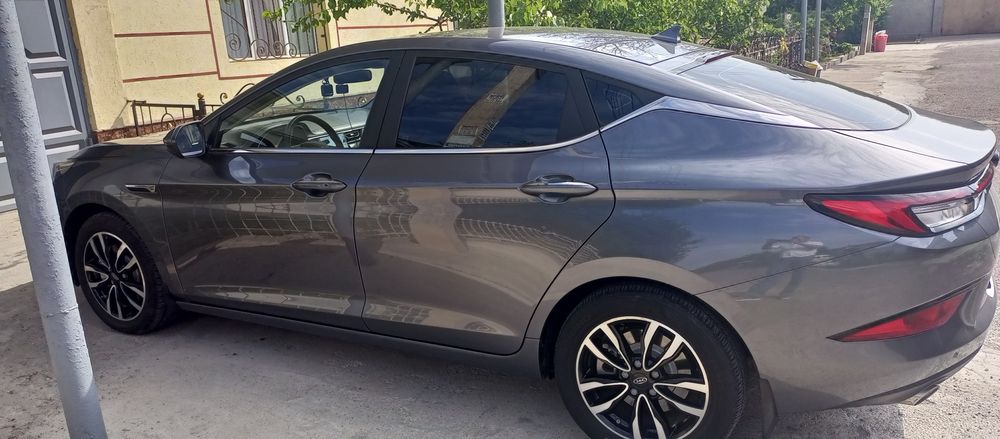 Продается авто JAC J7 2022 года. Своя.