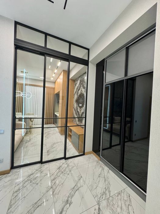 Метро Ойбек-Новостройка! Сдается новая студия в самом центре города!